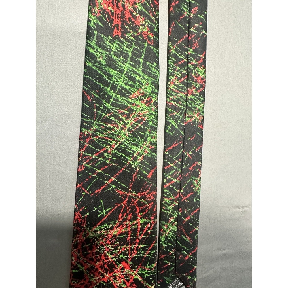 VTG Black With Red/Greem Splatter Necktie Delta Pilots‎